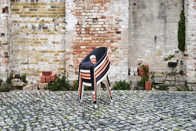 Armlehnstuhl Bell Chair